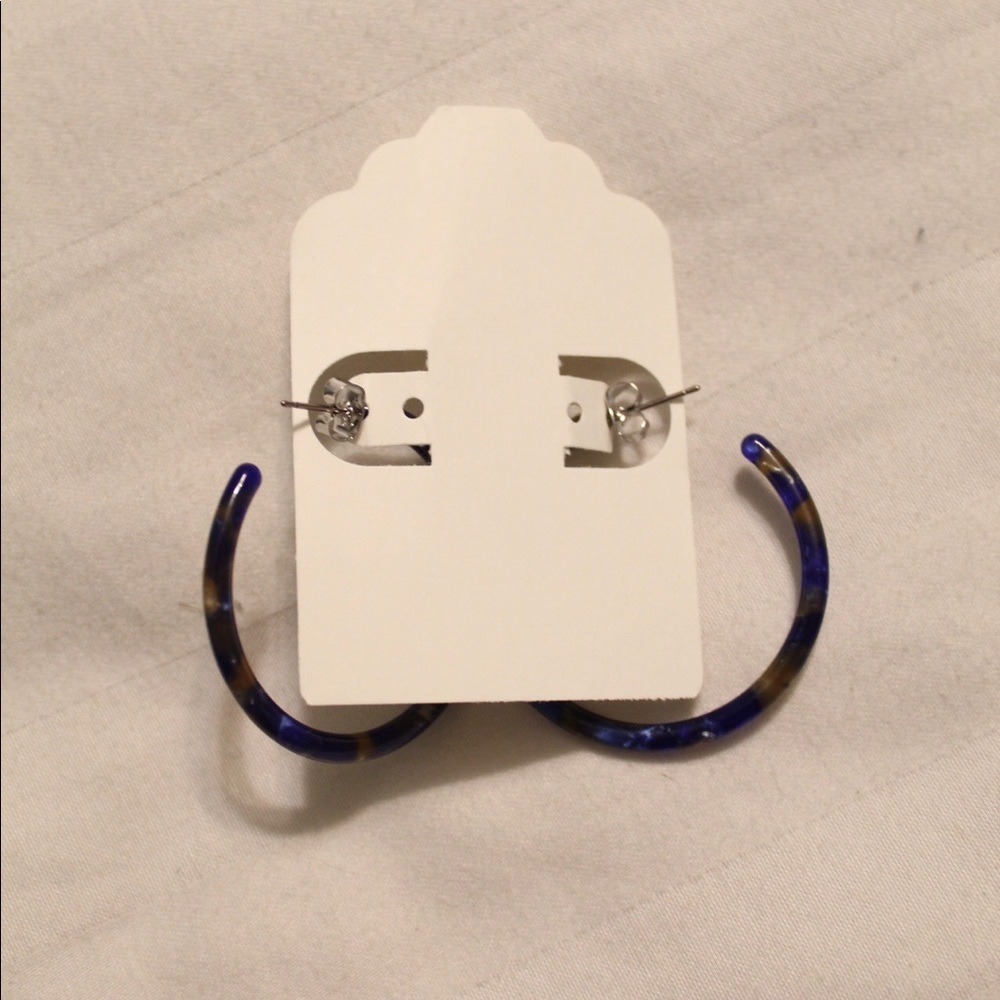 earrings - Picture 2 of 5